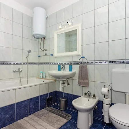 Znjan Apartment *